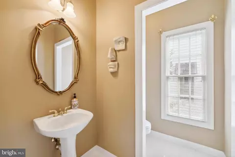 43237 Lighthouse Pl, Chantilly, VA 20152 photo 13