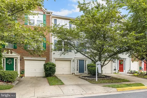 21789 Mornington Cresent Ter, Sterling, VA 20166