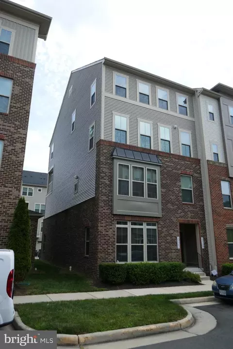 25302 Gray Poplar Ter, Aldie, VA 20105