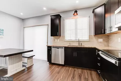 42908 Mccomas Ter, Chantilly, VA 20152 photo 5