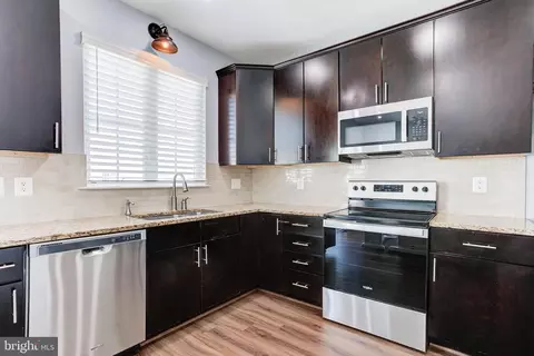42908 Mccomas Ter, Chantilly, VA 20152 photo 8