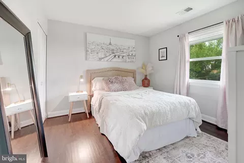 703 S Dickenson Ave, Sterling, VA 20164 photo 15