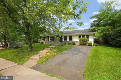 703 S Dickenson Ave, Sterling, VA 20164 photo 29