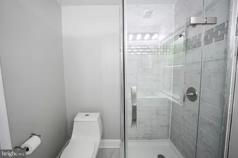 703 S Dickenson Ave, Sterling, VA 20164 photo 14