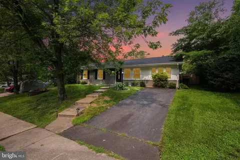 703 S Dickenson Ave, Sterling, VA 20164 photo 27