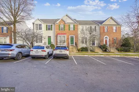 22018 Box Car Sq, Sterling, VA 20166