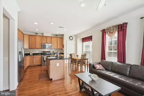 43616 White Cap Ter, Chantilly, VA 20152 photo 15