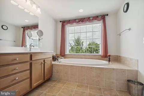 43616 White Cap Ter, Chantilly, VA 20152 photo 36