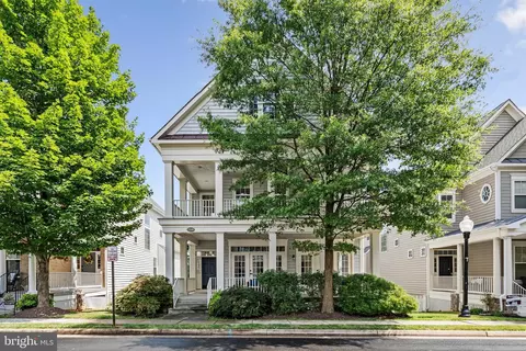 17558 Lethridge Cir, Round Hill, VA 20141