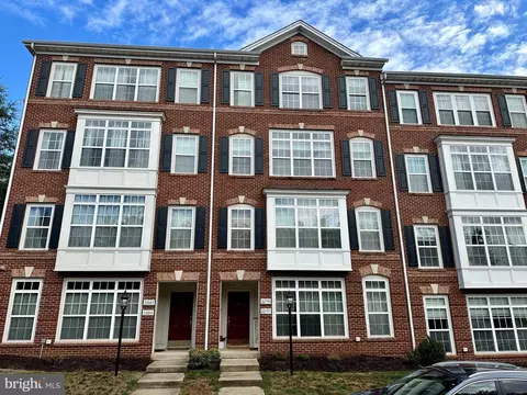 22799 Settlers Trail Ter, Brambleton, VA 20148