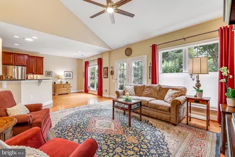 20630 Crescent Pointe Pl, Ashburn, VA 20147 photo 17