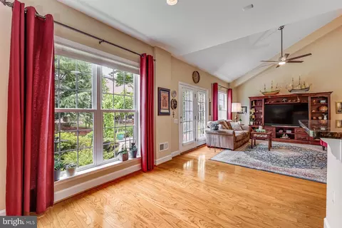 20630 Crescent Pointe Pl, Ashburn, VA 20147 photo 20