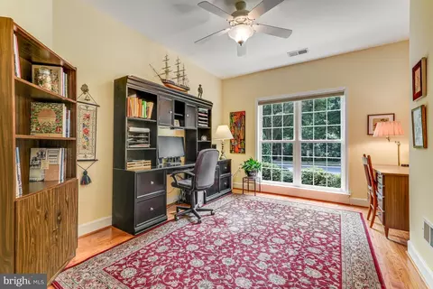 20630 Crescent Pointe Pl, Ashburn, VA 20147 photo 38