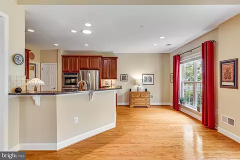 20630 Crescent Pointe Pl, Ashburn, VA 20147 photo 19