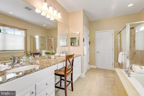 20630 Crescent Pointe Pl, Ashburn, VA 20147 photo 33