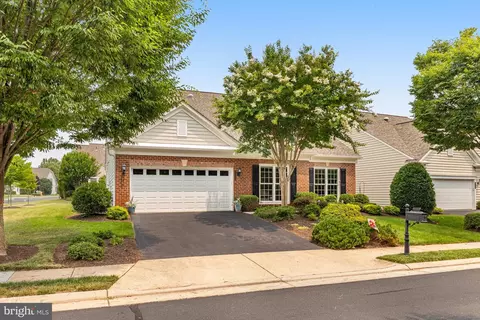 20630 Crescent Pointe Pl, Ashburn, VA 20147