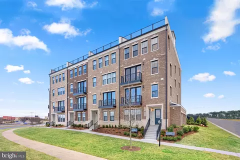 42742 Dalcarnia Ter, Ashburn, VA 20147