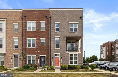 21073 Stone Bluff Ter, Ashburn, VA 20148
