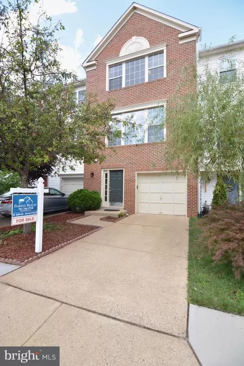 45464 Baggett Ter, Sterling, VA 20166