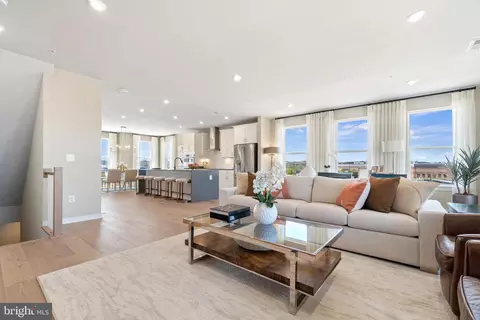 20270 Newfoundland Sq, Ashburn, VA 20147