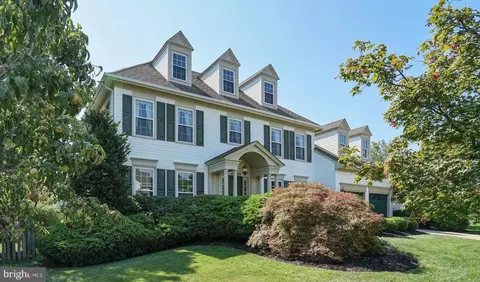 43879 Amity Pl, Ashburn, VA 20147