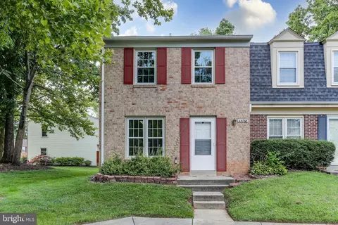 45768 Mayfield Cir, Sterling, VA 20164