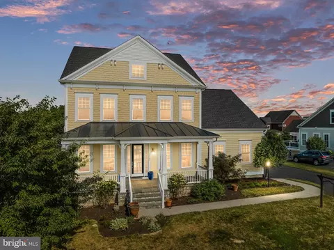 23704 Velvet Grass Ln, Ashburn, VA 20148
