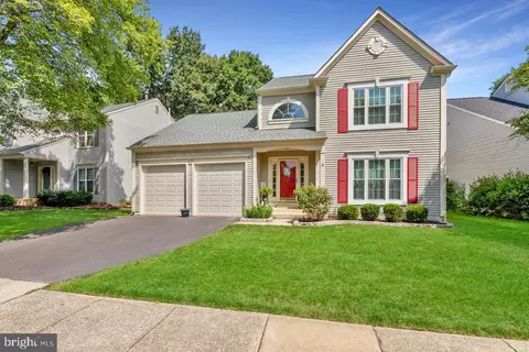 46512 Hollymead Pl, Sterling, VA 20165