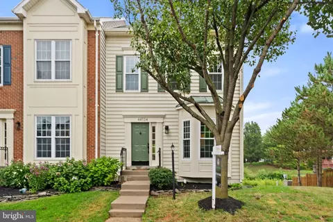 44024 Kings Arms Sq, Ashburn, VA 20147