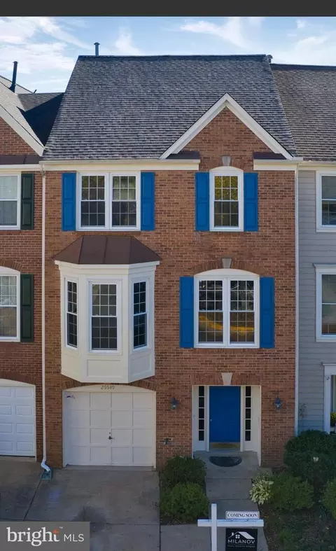 25549 Fretton Sq, South Riding, VA 20152