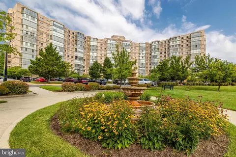 19365 Cypress Ridge Ter #404, Leesburg, VA 20176