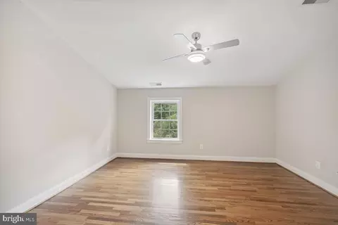 705 W Maple Ave, Sterling, VA 20164 photo 25