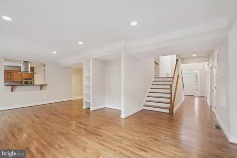 705 W Maple Ave, Sterling, VA 20164 photo 14