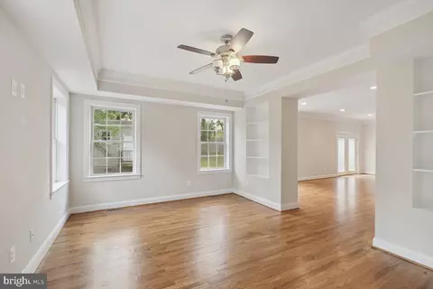 705 W Maple Ave, Sterling, VA 20164 photo 20