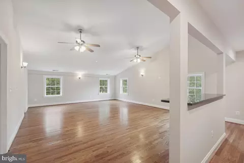 705 W Maple Ave, Sterling, VA 20164 photo 22