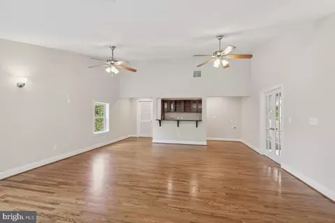 705 W Maple Ave, Sterling, VA 20164 photo 21