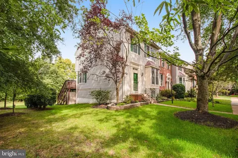 20358 Briarcliff Ter, Sterling, VA 20165