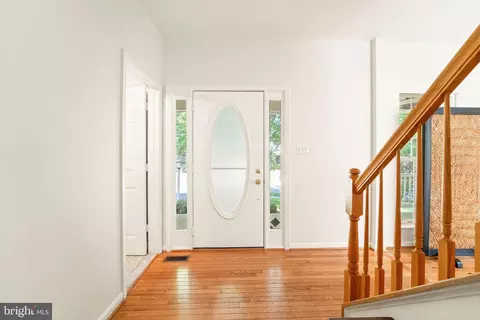42837 Crossbow Ct, Ashburn, VA 20147 photo 8