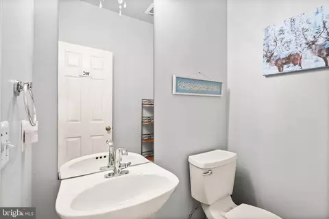 42837 Crossbow Ct, Ashburn, VA 20147 photo 10