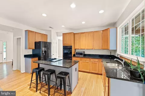 42837 Crossbow Ct, Ashburn, VA 20147 photo 12