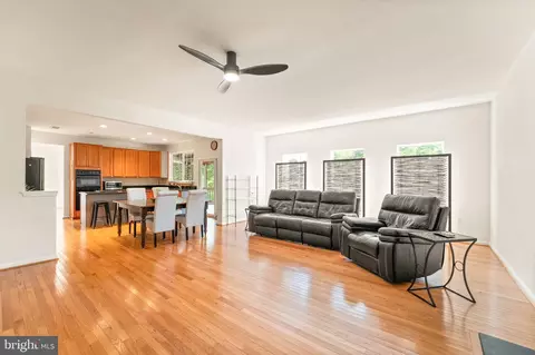 42837 Crossbow Ct, Ashburn, VA 20147 photo 19