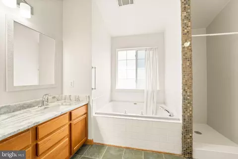 42837 Crossbow Ct, Ashburn, VA 20147 photo 43