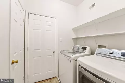 42837 Crossbow Ct, Ashburn, VA 20147 photo 11