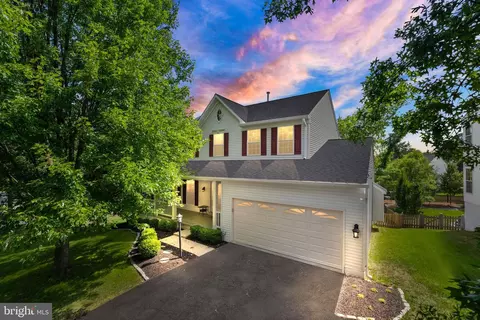 42837 Crossbow Ct, Ashburn, VA 20147 photo 2