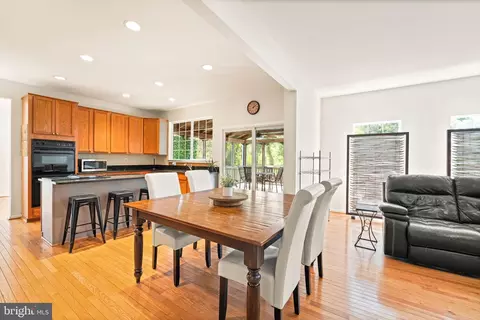 42837 Crossbow Ct, Ashburn, VA 20147 photo 17