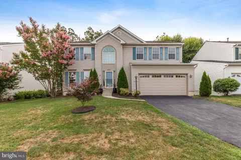 20952 Hollyberry Ct, Ashburn, VA 20147