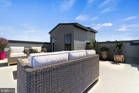 20284 Newfoundland Sq, Ashburn, VA 20147