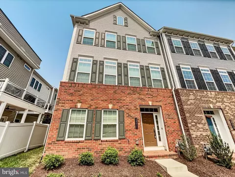 24611 Durindal Ter, Sterling, VA 20166