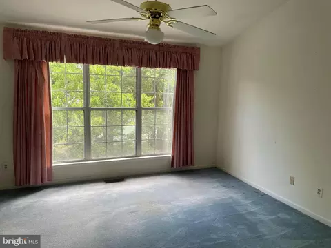 43321 Parlor Sq, Ashburn, VA 20147 photo 14