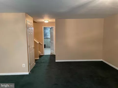 43321 Parlor Sq, Ashburn, VA 20147 photo 11